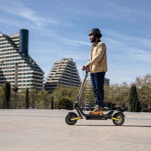 Trottinette Électrique Cecotec Bongo GS50 XXL 350W – Autonomie 50 km, Vitesse 25 km/h - vue 3
