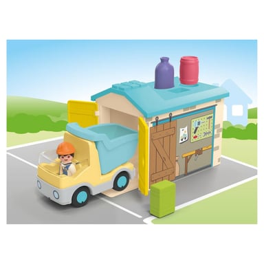 PLAYMOBIL Camión Junior con Garaje y Accesorios