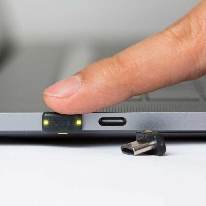Yubico YubiKey 5C Nano USB C - vue 3