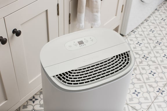 Deumidificatore/purificatore d'aria MeacoDry Arete One - 20L, efficienza energetica, ideale per case con 4 camere da letto, silenzioso a 38 dB.