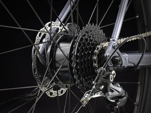 Trek Bikes Dual Sport+ 2 Gris Aluminium XL 69,8 cm (27.5'') 17,4 kg Lithium-Ion (Li-Ion)