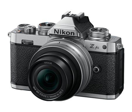 Nikon Z fc + 16-50 VR MILC 20,9 MP CMOS 5568 x 3712 Pixeles Negro, Plata