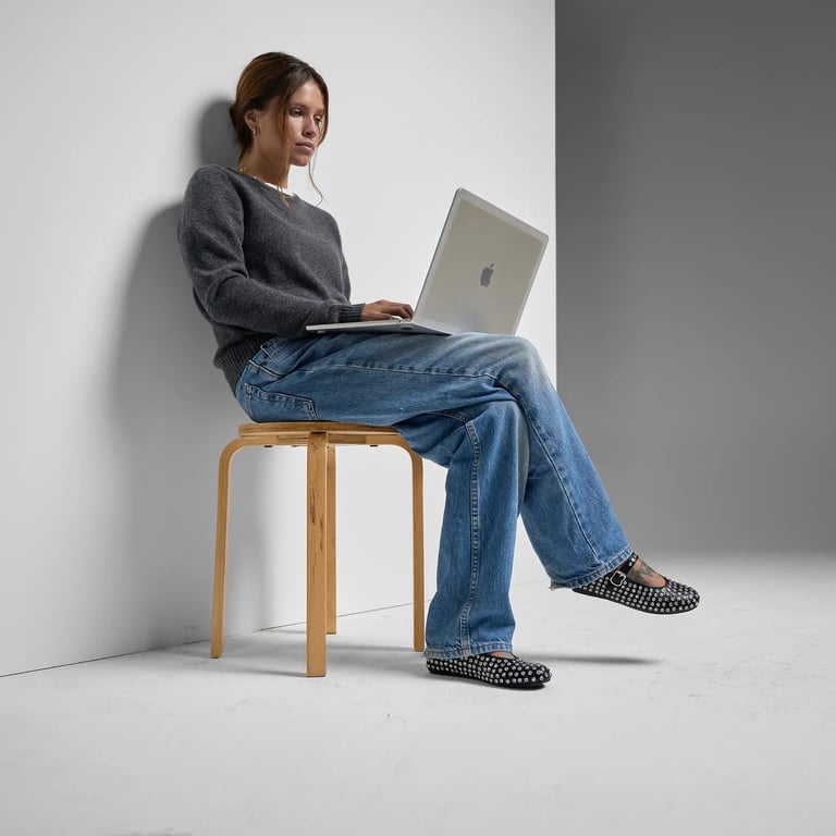 Incase Edge Coque MacBook Air 16 - vue 3