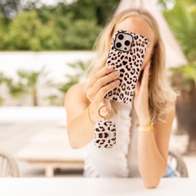 Selencia Coque Vivid pour Apple AirPods Pro - Wild Leo