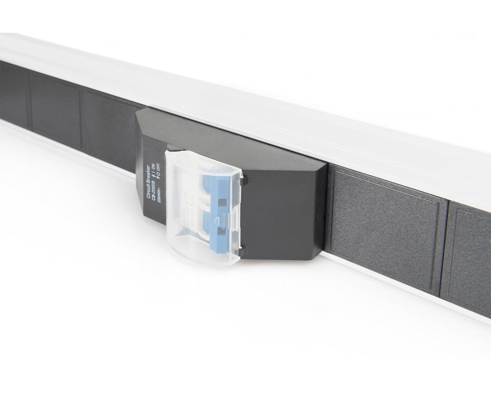 DIGITUS Professional A 19 STRIP42 1 Unité de distribution d'alimentation rack montable CA 250 V 3.6 kW connecteurs de sortie : 18 42U - vue 4