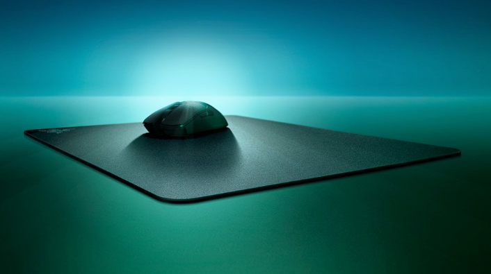 Tapis de Souris Razer Acari – Surface de Jeu, Antidérapant, 420 x 320 mm - vue 2