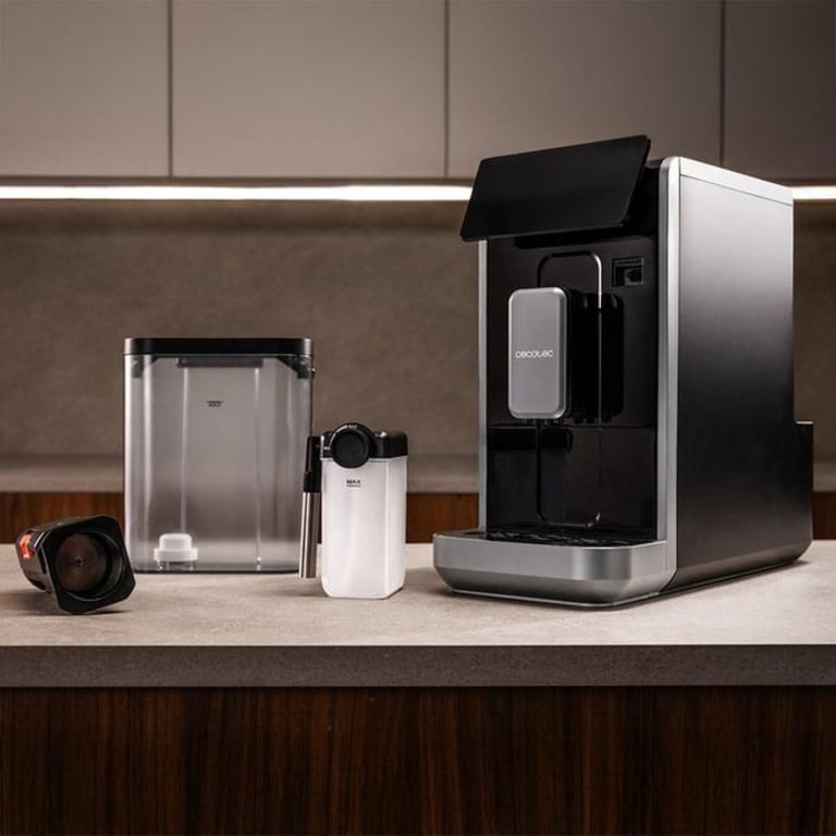 Machine à café super-automatique Cecotec Cremmaet Lungo Latte 19 bar Thermoblock 7 boissons avec vapeur et mousseur Noir - Neuf