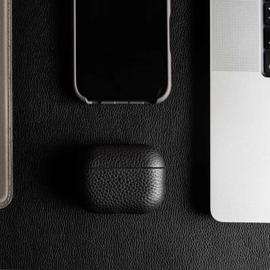 Accezz Coque en cuir véritable pour  Apple AirPods Pro 2 - Noir