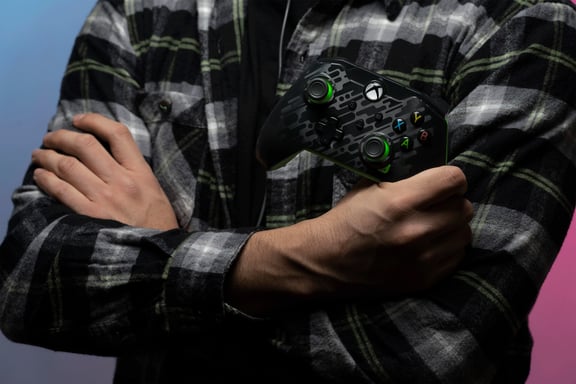 Controller cablato per Xbox e PC Neon carbon