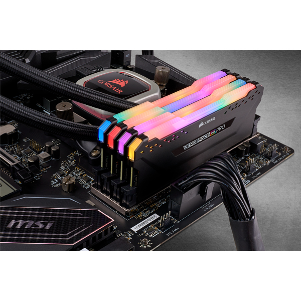 Corsair Vengeance RGB CMW32GX4M4C3200C16 module de mémoire 4 x 8 Go DDR4 3200 MHz Neuf - vue 2
