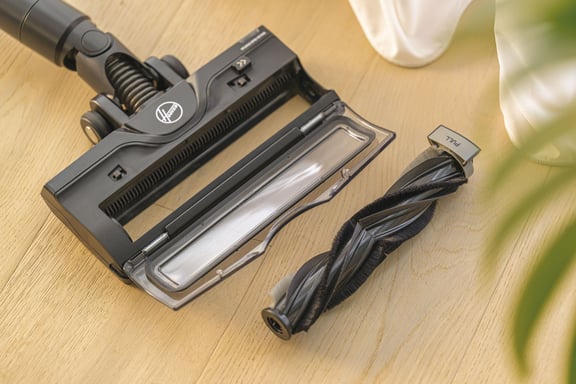 Hoover HF413HE 011 Aspiradora escoba Batería Secar Sin bolsa 0,7 L 240 W Negro, Plata