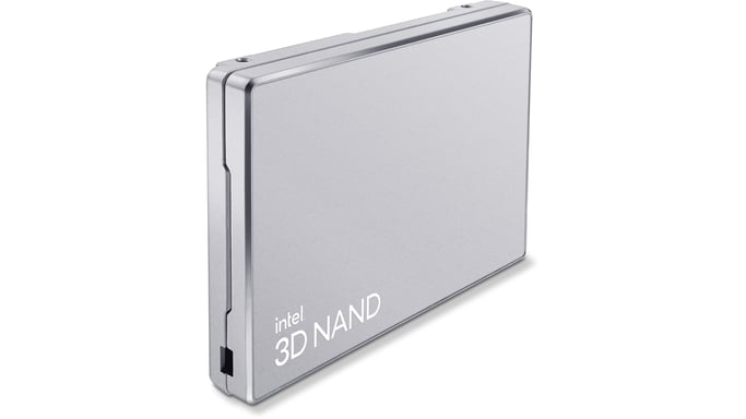 Intel D5 SSDPF2NV307TZN1 disque SSD 30,7 To 2.5'' PCI Express 4.0 NVMe QLC 3D NAND