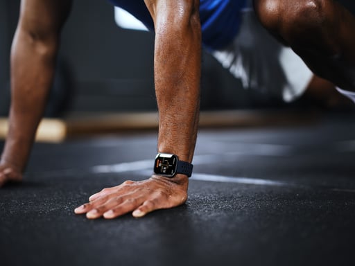 Smartwatch Amazfit Bip 6 46mm AMOLED 1,97'' GPS Bluetooth Nero con Microfono e Monitoraggio Avanzato della Salute