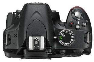 Nikon D3200 + Kit fotocamera reflex AF-S DX 18-55 mm G/VR 24,2 MP CMOS 6016 x 4000 pixel Nero