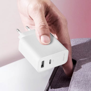 OnePlus SUPERVOOC Smartphone Blanco Corriente alterna Carga rápida Interior