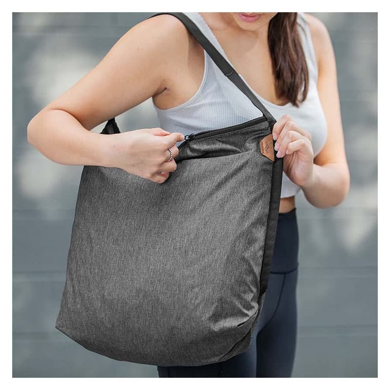 PEAK DESIGN PACKABLE TOTE V 2 CHARCOAL - vue 4