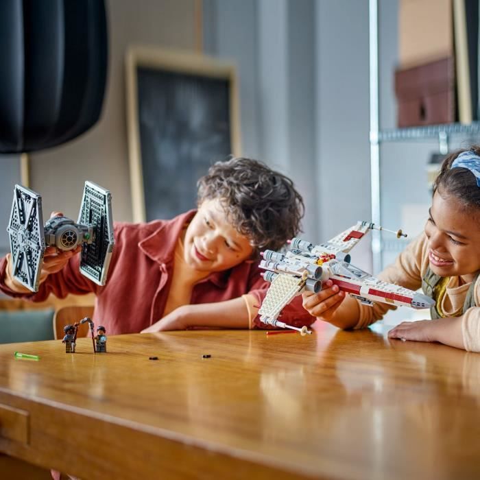 Lego Star Wars Tie Fighter Et X wing 75393 Lego La Boîte - vue 3