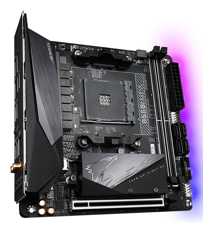 Carte mère Gigabyte B550I AORUS PRO AX - vue 3