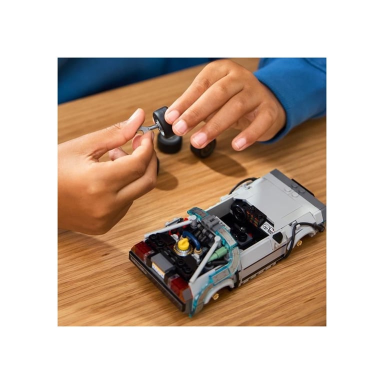 Set de construction LEGO Speed Champions 77256 DeLorean Time Machine 357 pièces, minifigs Doc Brown & Marty McFly Multicouleur - Neuf
