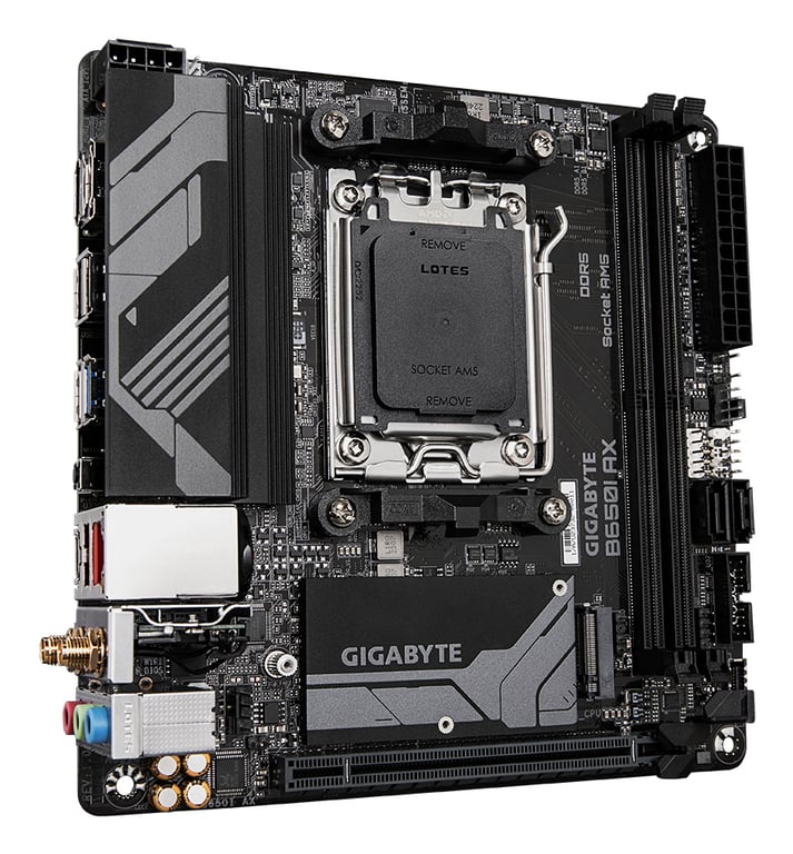 GIGABYTE B650I AX Carte mère AMD Ryzen série 9000 VRM 5+2+1 phases jusqu'à 6400 MHz DDR5 OC 1xPCIe 4.0 .2 LAN 2 5 GbE WIFI 6E USB 3.2 Gen 2 Neuf - vue 3