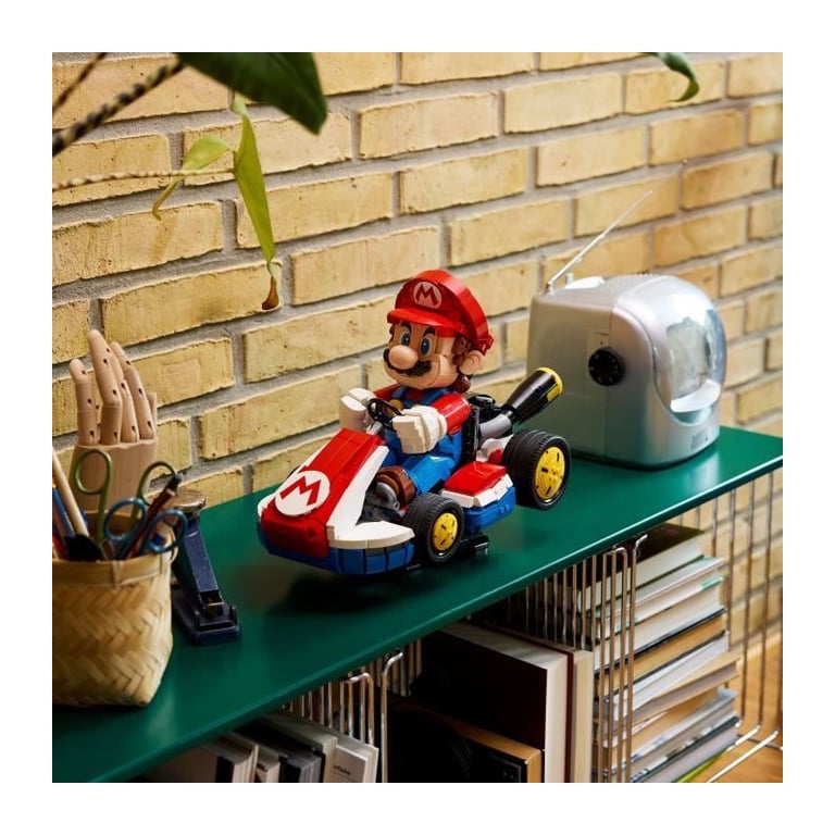 LEGO® Super Mario™ 72037 Mario Kart™ : Mario et kart standard - vue 4