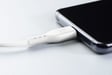 Cellularline Cavo USB Color - Micro USB Il cavo anti-attorcigliamento colorato