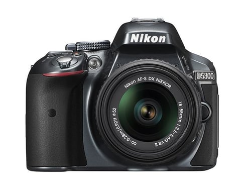 Nikon D5300 + AF-S DX NIKKOR 18-55mm VR II Kit d'appareil-photo SLR 24,2 MP CMOS 6000 x 4000 pixels Gris