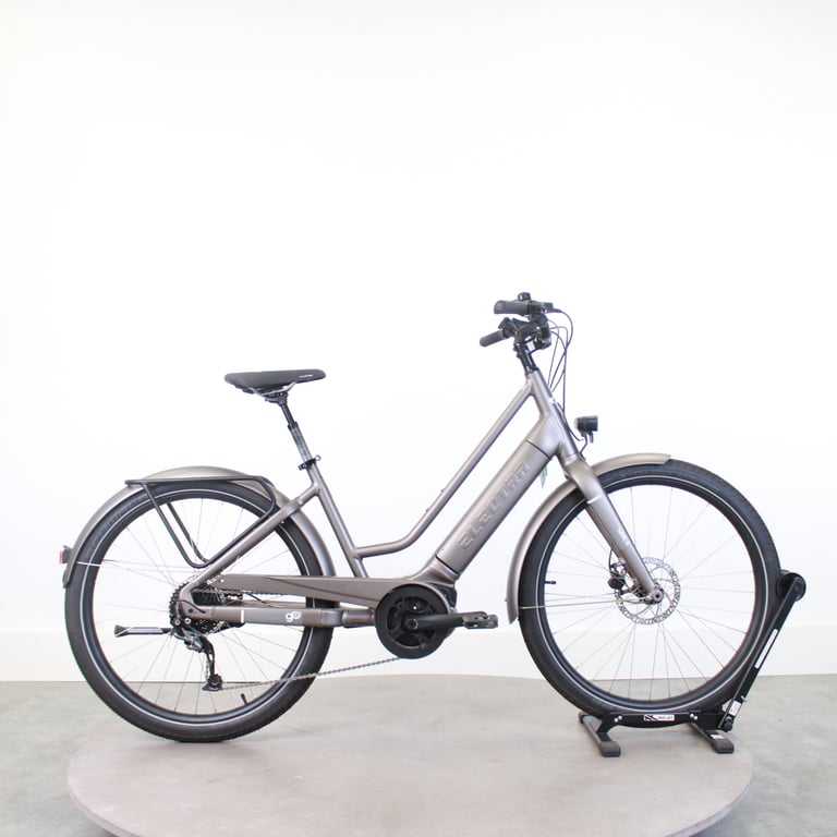 Electra Bicycle Vélo Électrique Electra Vale Go - Performance Urbaine Pour Cyclistes De Taille M - Excellent État