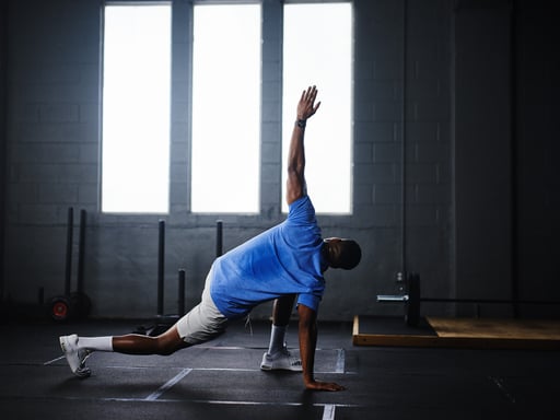 Smartwatch Amazfit Bip 6 46mm AMOLED 1,97'' GPS Bluetooth Nero con Microfono e Monitoraggio Avanzato della Salute