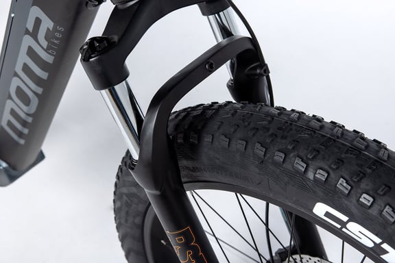 E-MTB Fatbike, E-FAT 26''PRO, SHIMANO Altus 8v, Frenos de Disco Hidráulicos, Batería Ion Litio integrada y extraible de 48V 13Ah