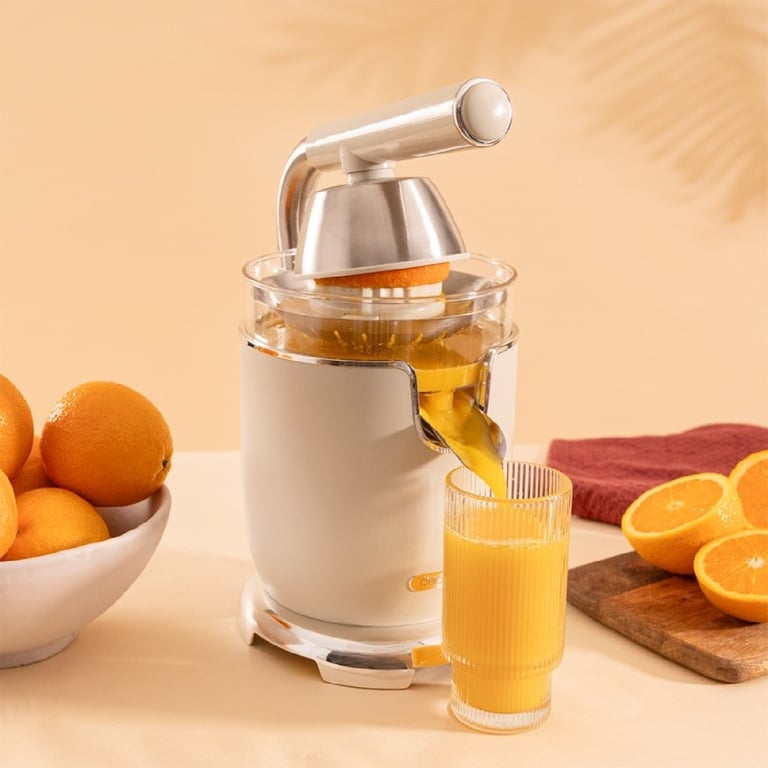 Cecotec Presse agrumes électrique Xqueeze RetroJuice 1000 . Pour oranges et agrumes filtre inox 2 cônes amovibles capacité 500 ml compatible lave vaisselle. - vue 3