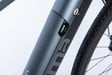 E-ROAD, Shimano Altus 8v, Frenos de disco Hidráulicos, Batería Ion Litio integrada y extraible de 36V 10Ah