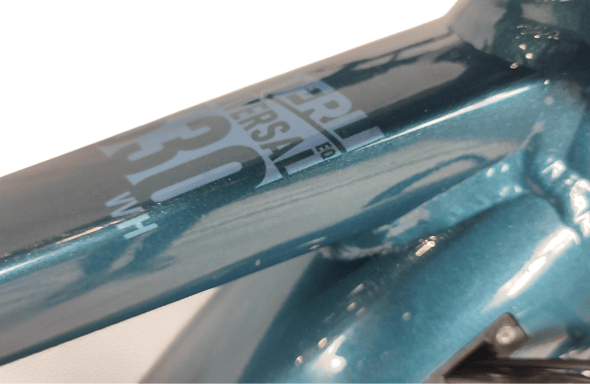 E-Teru Y Universal EQ - Bicicleta eléctrica VTC reacondicionada