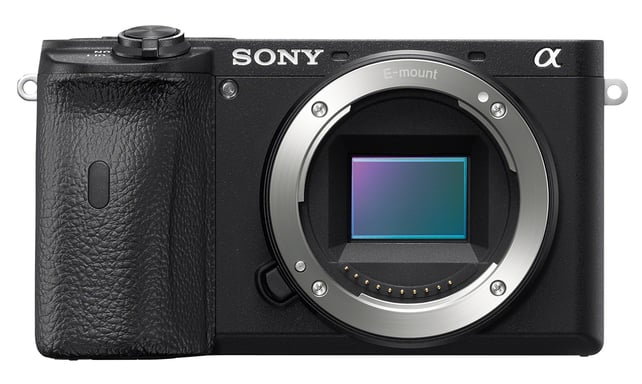Sony ? Alpha 6700 + E PZ 16-50mm F3.5-5.6 OSS II MILC 24,2 MP CMOS 6000 x 4000 pixels Noir
