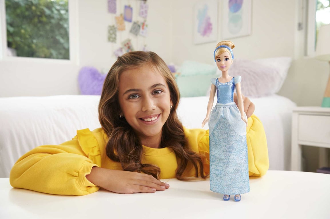 Poupée Cendrillon Disney – HLW06 – Tenue Scintillante et Accessoires - vue 9