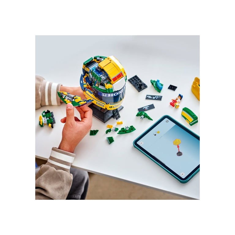 LEGO Éditions 43024 Casque Ayrton Senna F1 à construire et exposer Jaune 931 pièces - Neuf