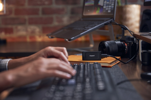 Kingston Technology 1TB XS1000 Unità a stato solido portatile esterna USB 3.2 Gen 2