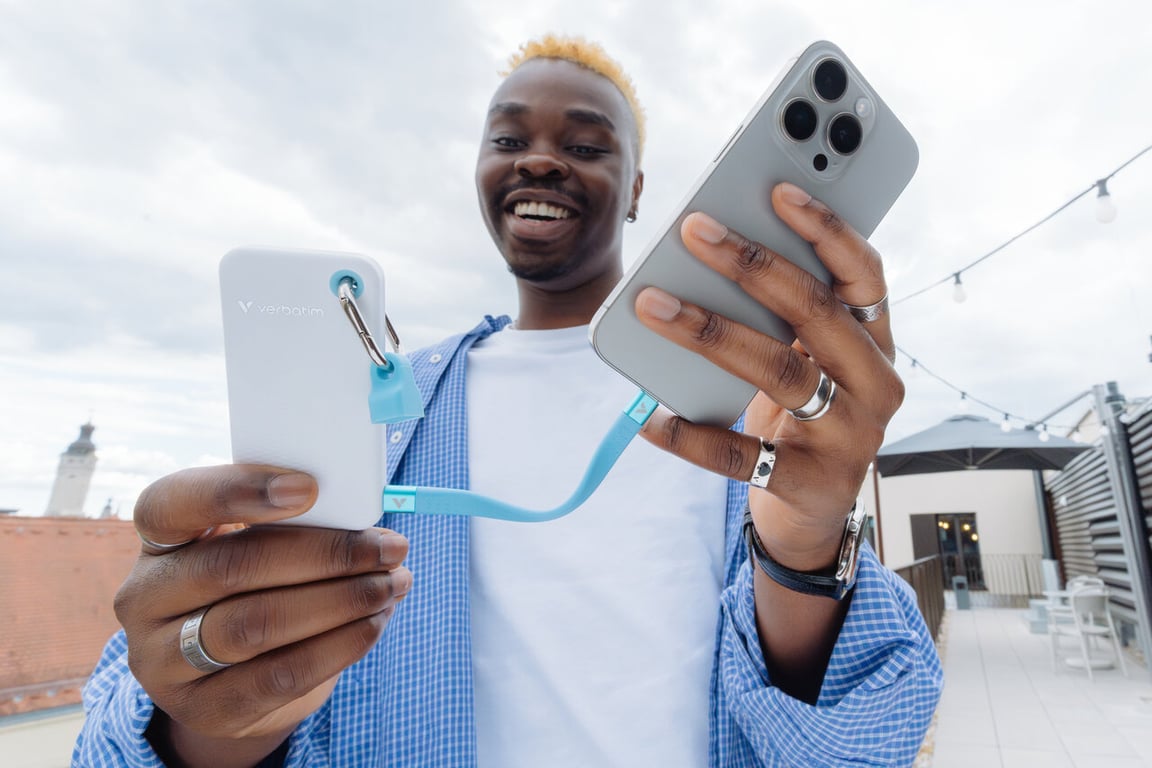 Verbatim Pocket Color Edition SSD porte clé avec attachement à câble externe portable .2 USB 3.2 Gen 2 USB C connecteur - vue 3