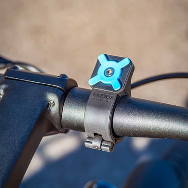 Supporto antivibrazioni per smartphone da bicicletta/scooter, supporto universale per telefono Made in France, installazione facile e sicura, nero