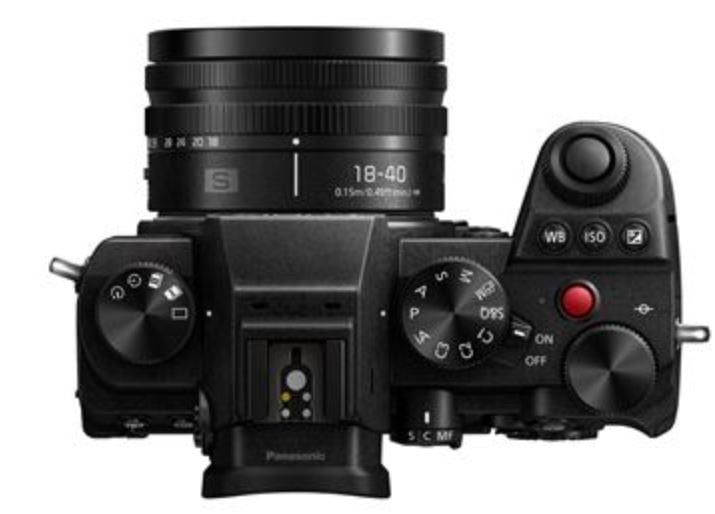 Pack Appareil photo hybride Panasonic Lumix S5D + Objectif 18 40 mm F4.5 6.3 + Formation Photo - vue 3