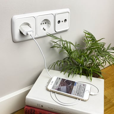 Nanocable 10.10.2001 chargeur d'appareils mobiles MP3, Smartphone, Tablette Blanc Secteur Intérieure