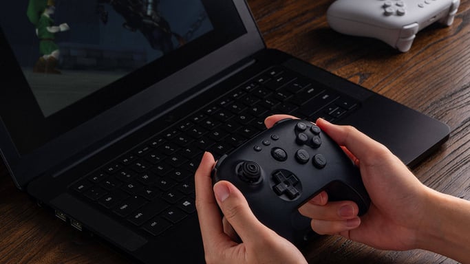 Mando 8BitDo 64 Bluetooth edición negra - Compatible con Analogue 3D, Switch 1 y 2, PC, Móvil