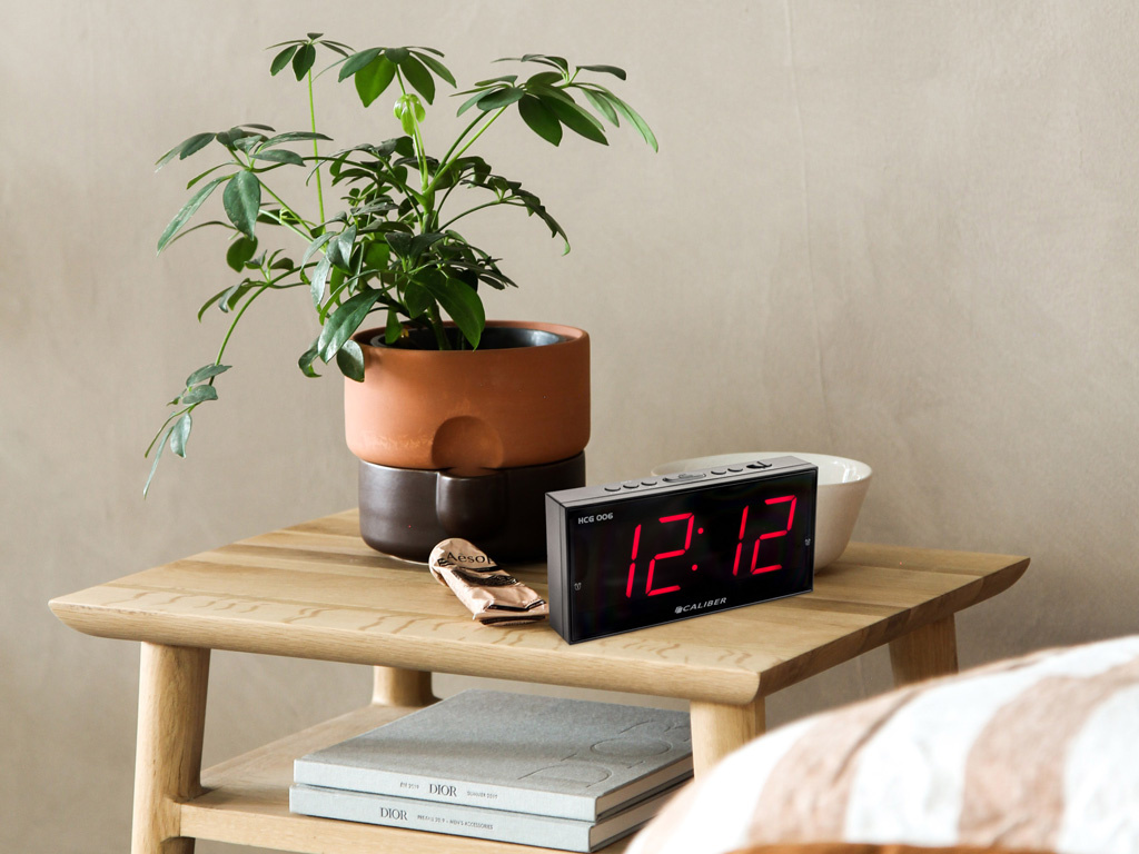 Despertador digital con función de repetición - doble alarma - gran pantalla roja - diseño elegante (HCG006)