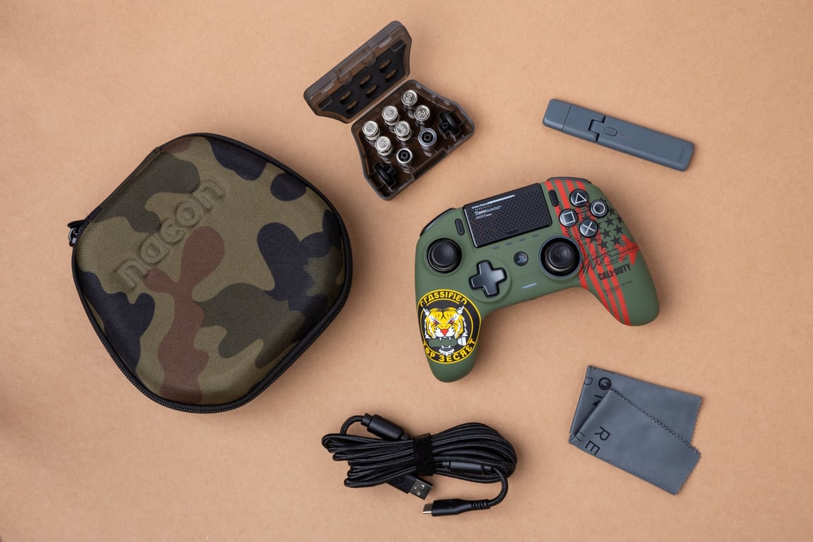 NACON Call of Duty: Black Ops Cold War Vert, Rouge Bluetooth Manette de jeu Analogique/Numérique MAC, PC, PlayStation 4