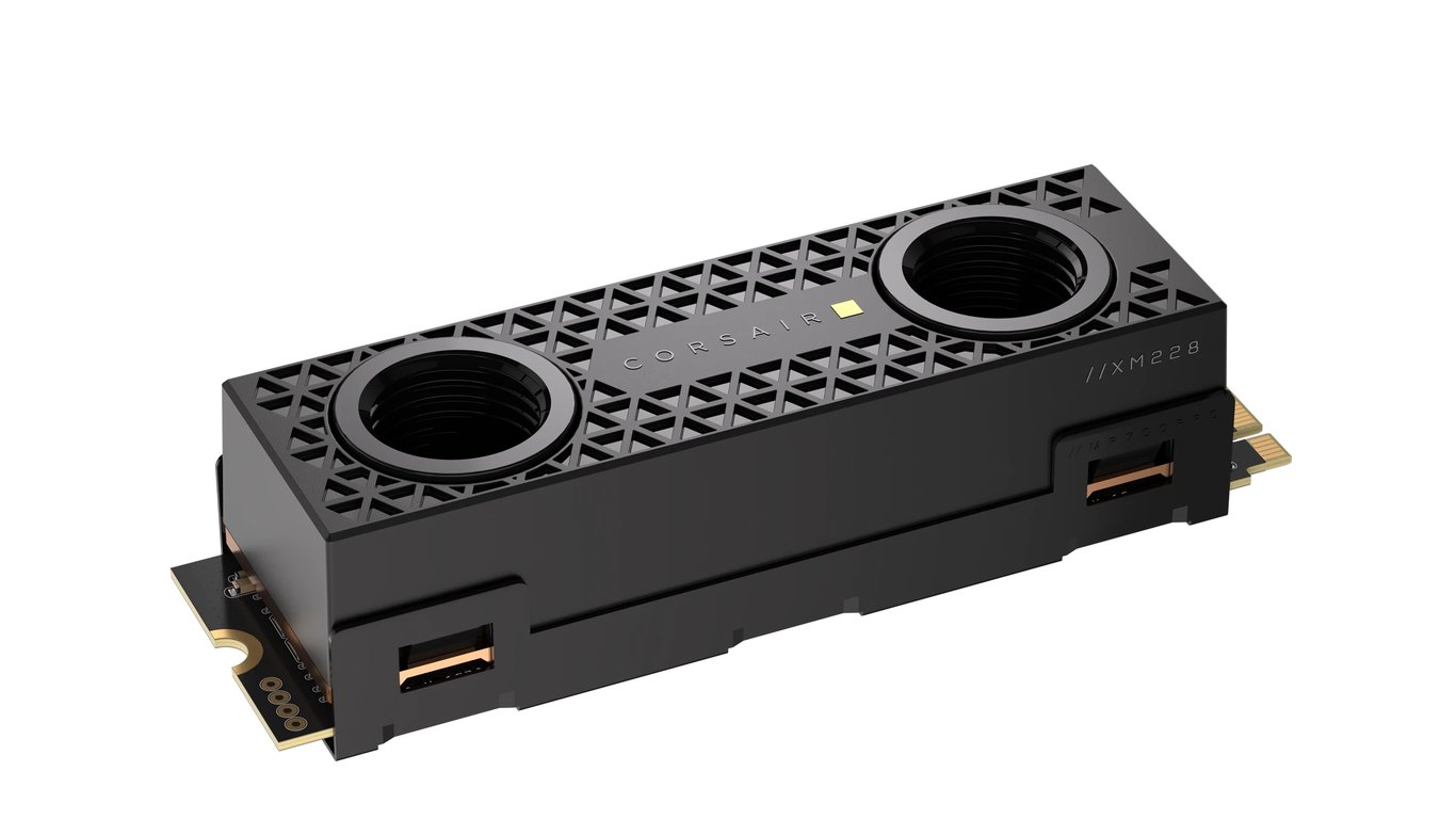 Corsair MP700 PRO 4 To avec dissipateur actif - vue 10
