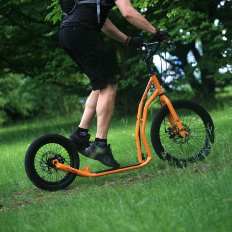 Trottinette Yedoo Mezeq Y40 Idéale pour les Aventures Urbaines Neuf - vue 2