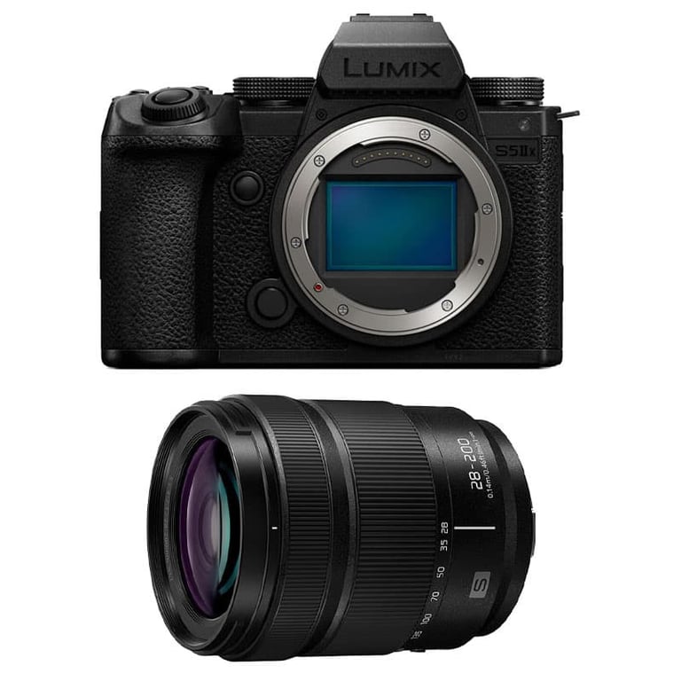 PANASONIC Lumix S5 MARK II X + Objectif 28 200 f4.0 7.1 Neuf