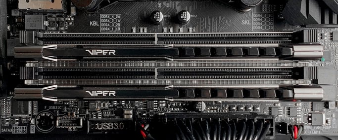 KIT DDR4 PATRIOT ''VIPER 4 STEEL'' 16GB (2x8GB) 3600Mhz CL16 - PVS416G360C8K
