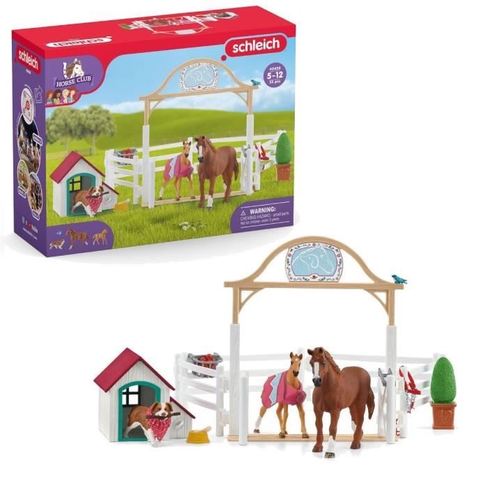 Schleich Enclos pour chevaux d'Hannah avec chienne Ruby, c avec 20 éléments inclus dont 2 chevaux c figurines