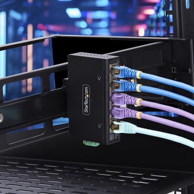 StarTech.com Switch di Rete Industriale non gestito a 5 porte 100/1000 Ethernet montaggio su guida DIN/parete Switch Gigabit IP30 robusto -40 - 75&degC 960V CC TAA (UNMANAGED SWITCH 5-PORT TAA - - 10/100/1000MBPS FANLESS IP30)